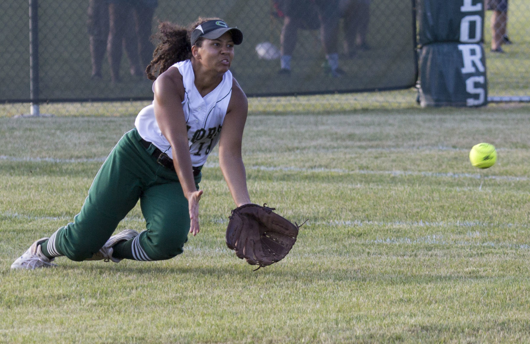 071519kw-columbus-new-hampton-softball-04